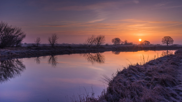 Sunset river trees clouds dusk free wallpaper for desktop - medium preview image