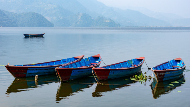 Three boats mountains water architecture free wallpaper for desktop - medium preview image