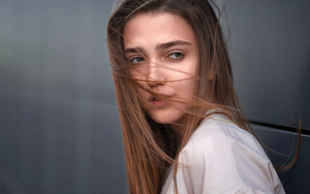 Woman longhair wind blown portrait free wallpaper for desktop - medium preview image