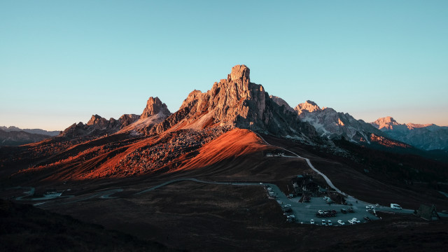 Mountain road house snow beach free wallpaper for desktop - medium preview image