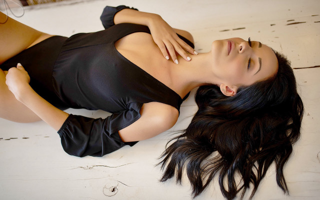 Aramenta dianthe vail black hair #4 free wallpaper for desktop - medium preview image