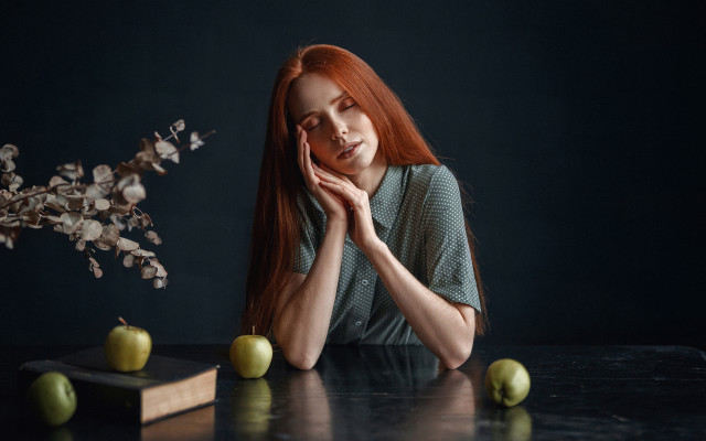 Woman apples flowers kimono portrait free wallpaper for desktop - medium preview image