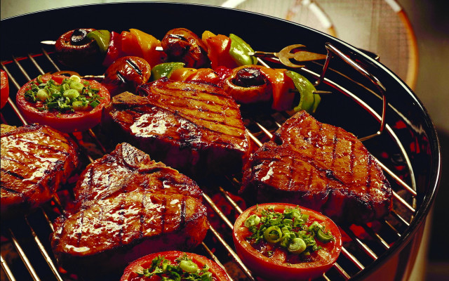 Grill steaks peppers mushrooms cooking free wallpaper for desktop - medium preview image
