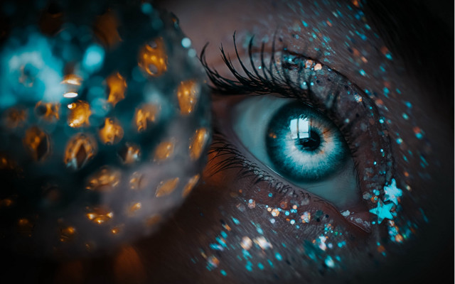 Eye blue eyeliner glitter photorealistic free wallpaper for desktop - medium preview image
