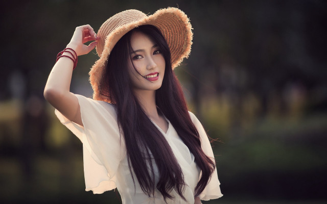 Woman hat white shirt park free wallpaper for desktop - medium preview image