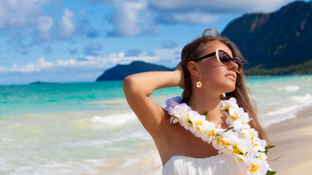 Woman beach white dress flower free wallpaper for desktop - medium preview image