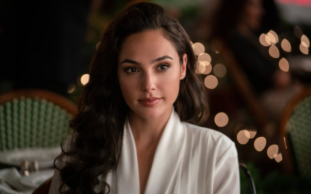 Woman portrait white shirt long free wallpaper for desktop - medium preview image