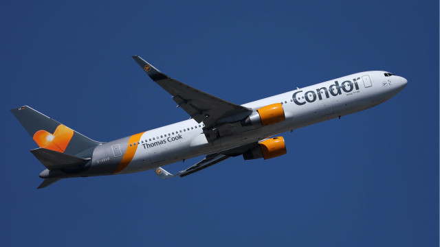 Condor airplane flying typographic style free wallpaper for desktop - medium preview image