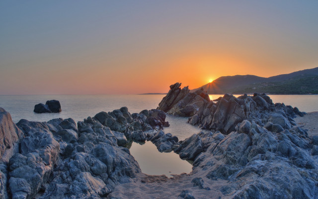 Sunset rocky beach mountains pool free wallpaper for desktop - medium preview image