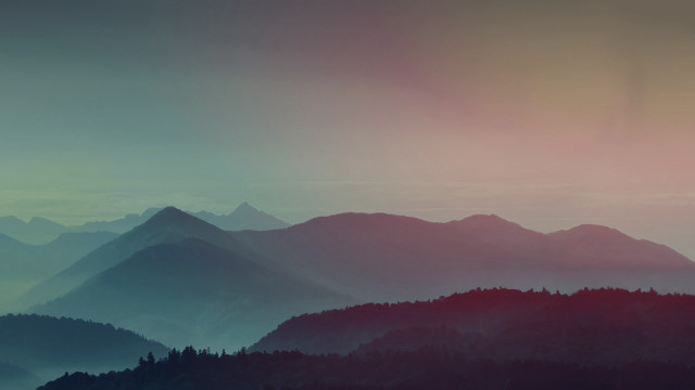 Mountain range hazy sky trees free wallpaper for desktop - medium preview image