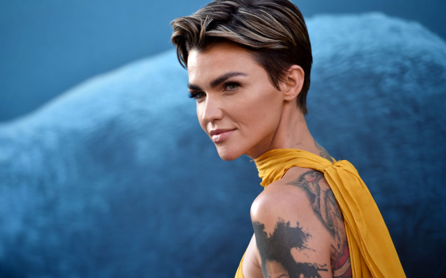 Woman tattoo yellow dress blue free wallpaper for desktop - medium preview image