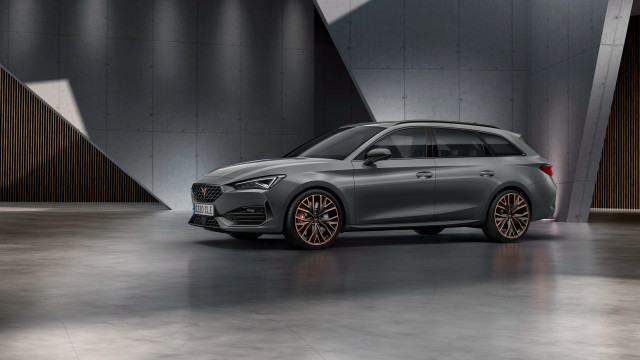 Grey car romanescemilitary 3d render free wallpaper for desktop - medium preview image