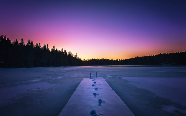 Long dock snow footprints purple free wallpaper for desktop - medium preview image