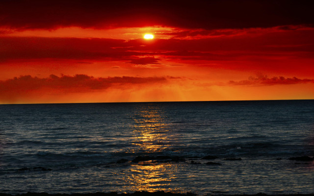 Sunset ocean red sky clouds free wallpaper for desktop - medium preview image