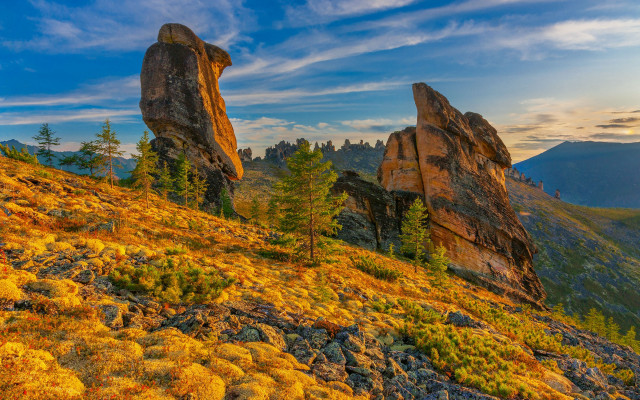 Rocky mountain trees clouds autumn free wallpaper for desktop - medium preview image