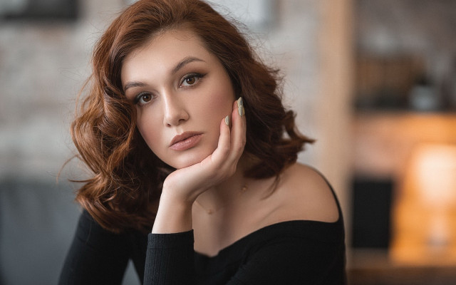 Red haired woman hand chin free wallpaper for desktop - medium preview image