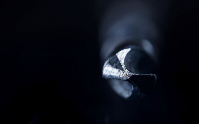 Metal silver black background blurry free wallpaper for desktop - medium preview image