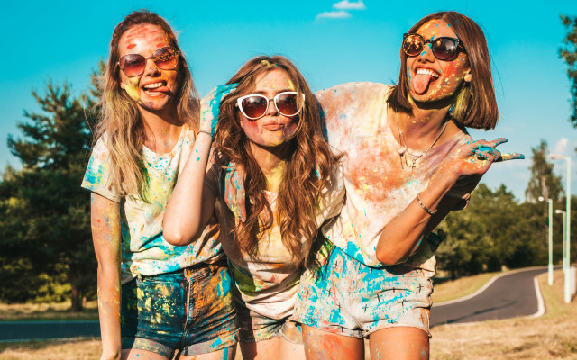 Three girls painted faces body free wallpaper for desktop - medium preview image