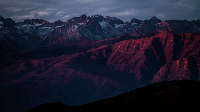 Mountain range red light cloudy free wallpaper for desktop - medium preview image