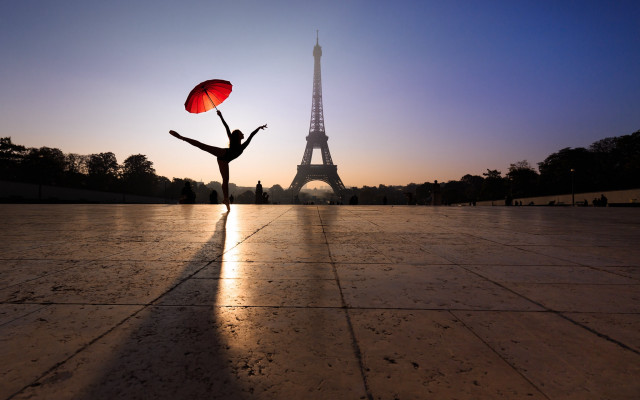 Eiffel tower red umbrella outdoors free wallpaper for desktop - medium preview image