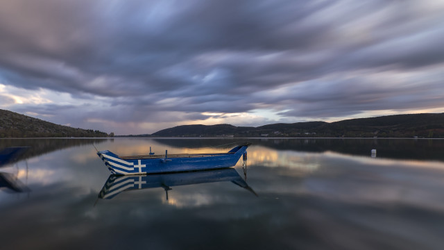 Boat water cloudy sky mountains #6 free wallpaper for desktop - medium preview image