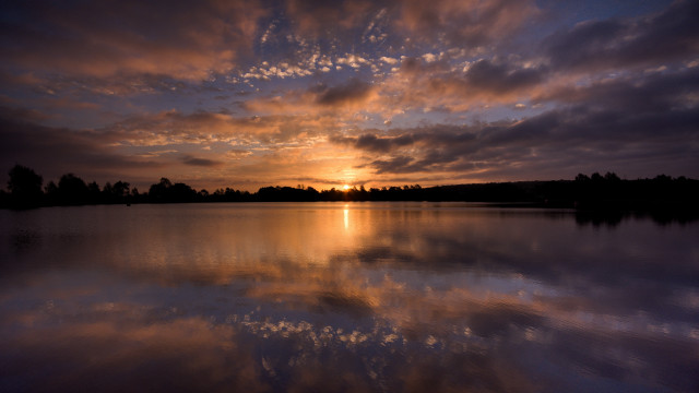 Sunset lake reflection trees clouds free wallpaper for desktop - medium preview image