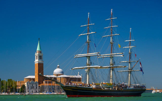 Large boat clock tower matte free wallpaper for desktop - medium preview image