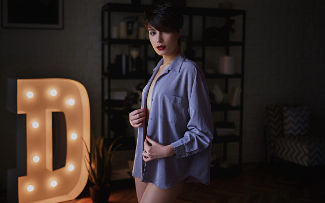 Woman d lighted letter portrait free wallpaper for desktop - medium preview image