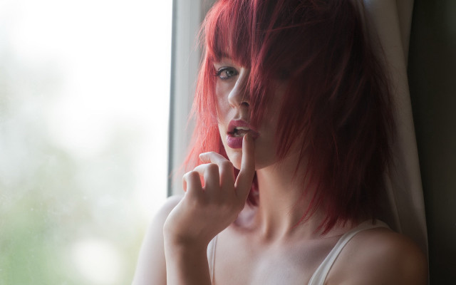 Red hair woman looking out free wallpaper for desktop - medium preview image