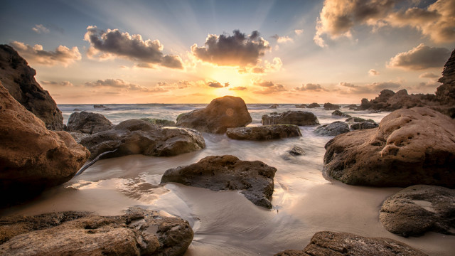 Sunset rocky beach cloudy sky #6 free wallpaper for desktop - medium preview image
