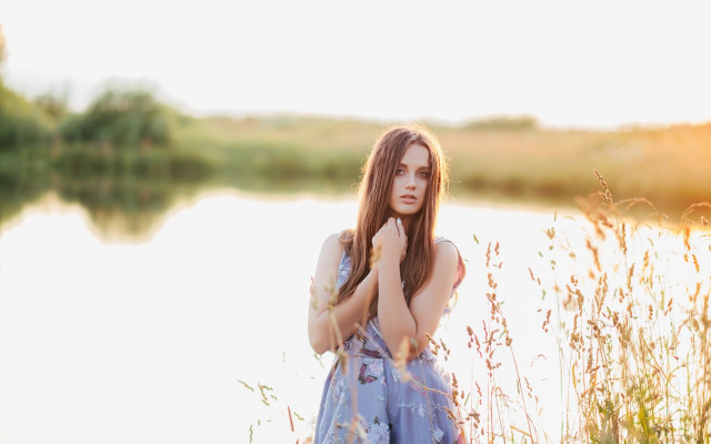 Woman lake portrait blurry sunset free wallpaper for desktop - medium preview image