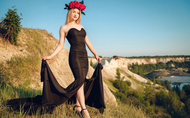 Woman black dress hill flower free wallpaper for desktop - medium preview image