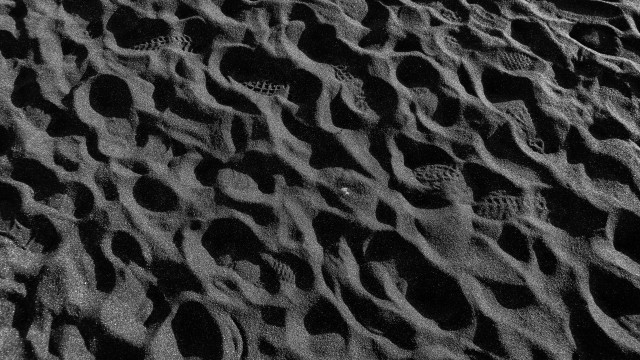 Sand footprints clouds monochrome landart free wallpaper for desktop - medium preview image