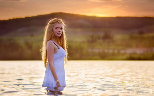 Woman water sunset blonde dress #2 free wallpaper for desktop - medium preview image
