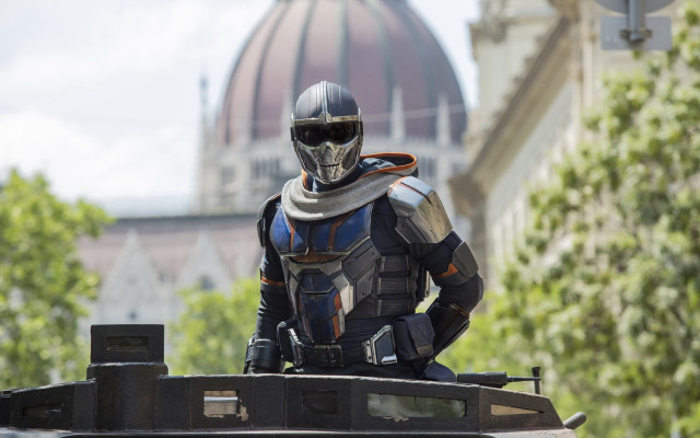 Man armor vehicle dome cobra free wallpaper for desktop - medium preview image