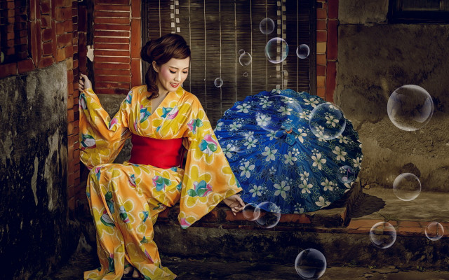 Chizuko yoshida kimono bubbles blue free wallpaper for desktop - medium preview image