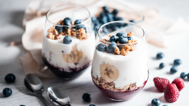 Two glasses yogurt fruit granola free wallpaper for desktop - medium preview image
