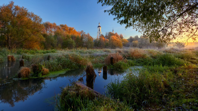 River light tower autumn ecological free wallpaper for desktop - medium preview image