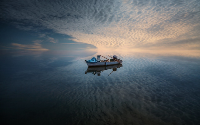 Boat lake cloudy sky person free wallpaper for desktop - medium preview image