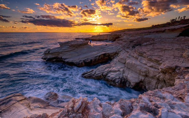 Sunset ocean rocks beach landscape free wallpaper for desktop - medium preview image