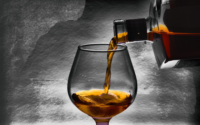Wine pour holography 3d render free wallpaper for desktop - medium preview image