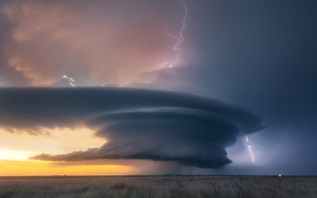 Large cloud lightning field dusk free wallpaper for desktop - medium preview image