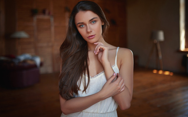 Eszter mattioni portrait white dress free wallpaper for desktop - medium preview image