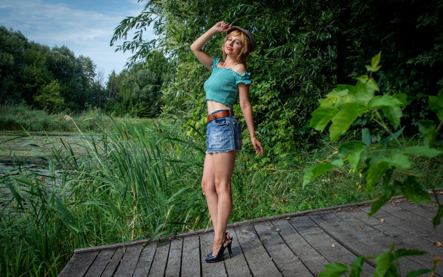 Woman boardwalk pond trees blue free wallpaper for desktop - medium preview image