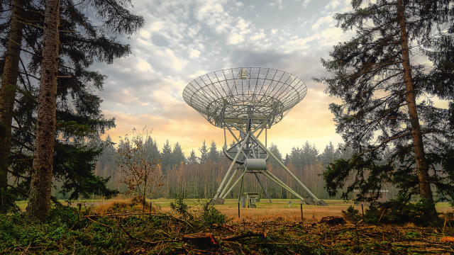 Radio dish forest sky sunset free wallpaper for desktop - medium preview image