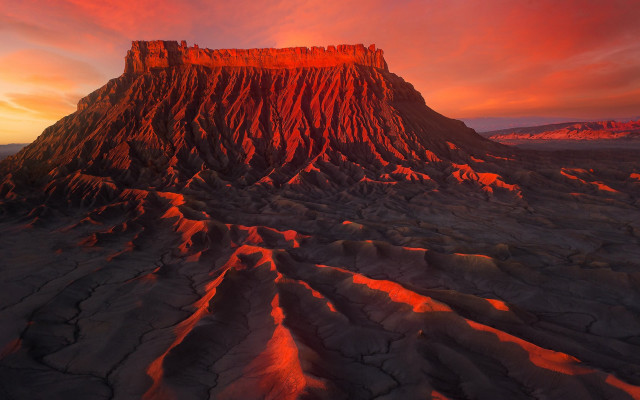 Mountain sunset clouds fire embers free wallpaper for desktop - medium preview image