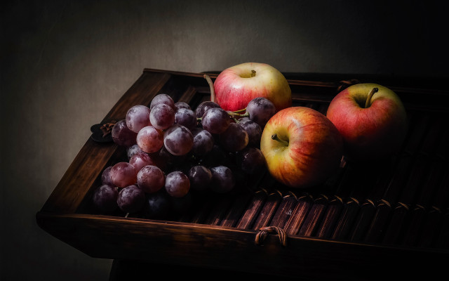 Tray grapes apples dark background free wallpaper for desktop - medium preview image