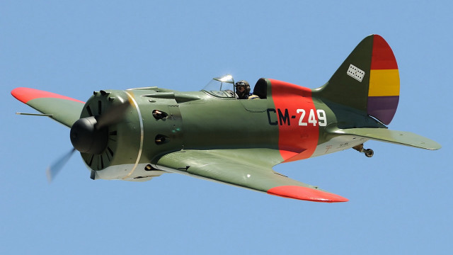 Green airplane red tail blue free wallpaper for desktop - medium preview image