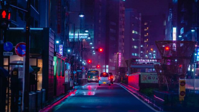 Cyberpunk city street night bus free wallpaper for desktop - medium preview image