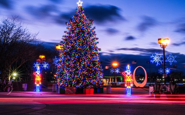 Christmas tree city lights fireworks free wallpaper for desktop - medium preview image